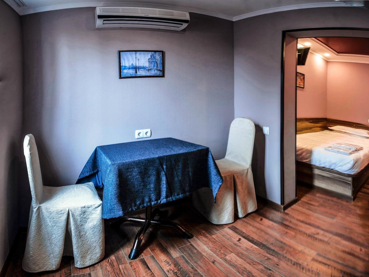 Salut Hotel Biškek Exteriér fotografie