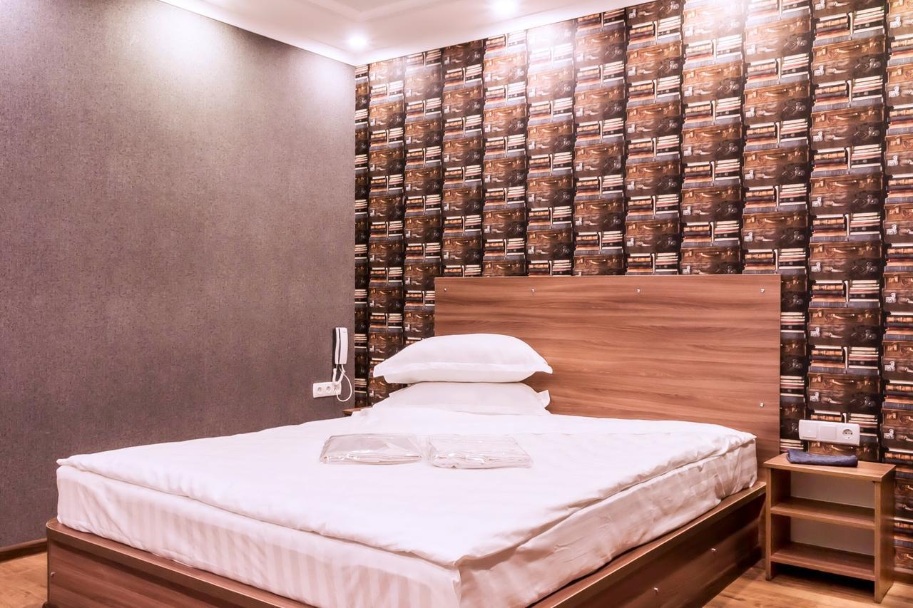 Salut Hotel Biškek Exteriér fotografie