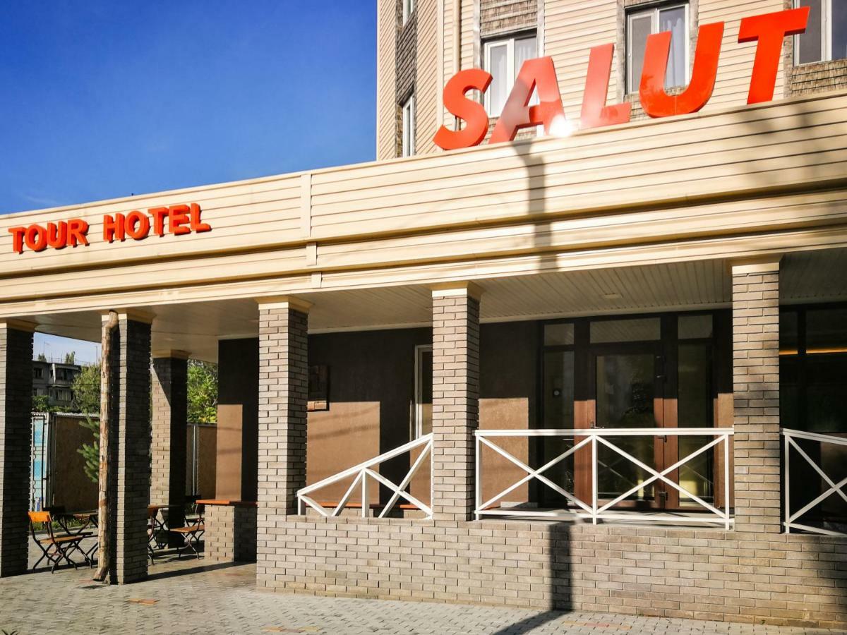 Salut Hotel Biškek Exteriér fotografie