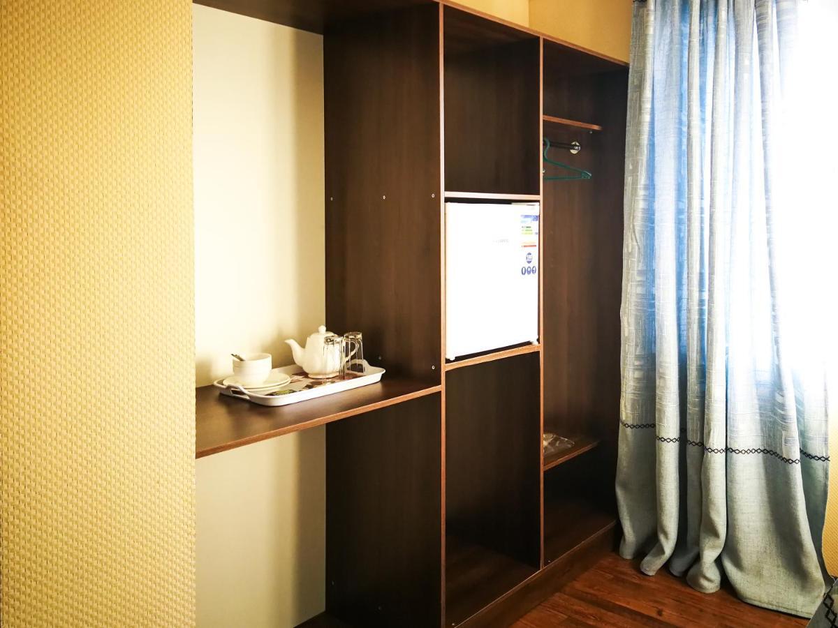 Salut Hotel Biškek Exteriér fotografie